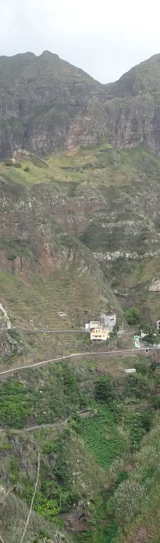 Von Dorf zu Dorf der Küste entlang